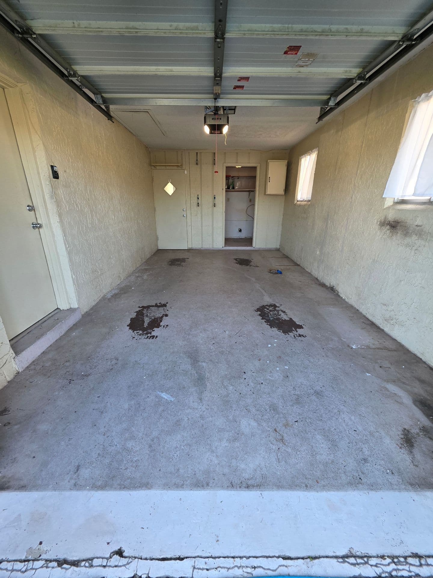 Project Stunning Garage Transformation with Polyaspartic Flake Coating image