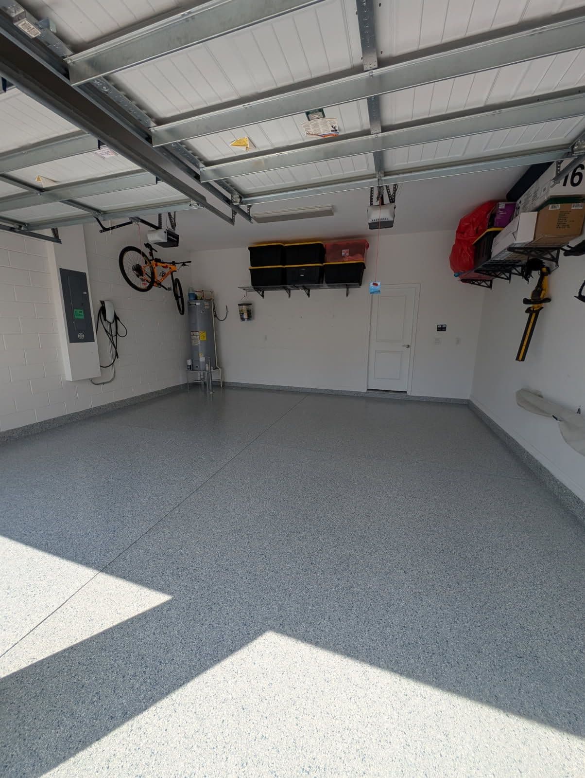 Gallery photos for Stunning Flake Polyaspartic Floor in Winter Garden: Image #1