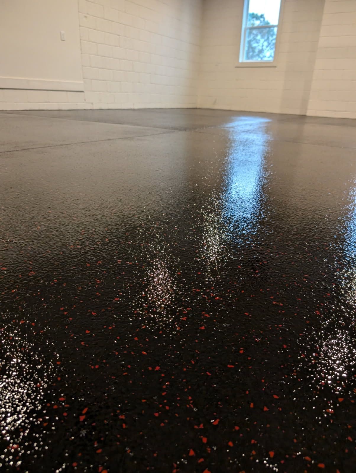Gallery photos for Groveland's Stunning Custom Epoxy Garage Floors: Image #1